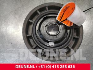 Used Crankshaft pulley Opel Combo Cargo 1.5 CDTI 75 Price € 48,40 Inclusive VAT offered by van Deijne Onderdelen Uden B.V.