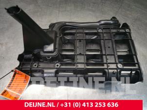 Used Oil suction pipe Mercedes Sprinter 5t (906.15/906.25) 513 CDI 16V Price € 60,50 Inclusive VAT offered by van Deijne Onderdelen Uden B.V.