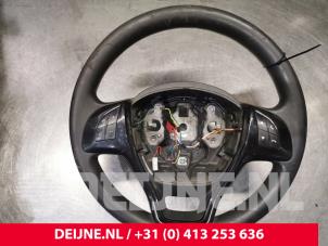 Used Steering wheel Fiat Doblo Cargo (263) 1.6 D Multijet Price € 60,50 Inclusive VAT offered by van Deijne Onderdelen Uden B.V.