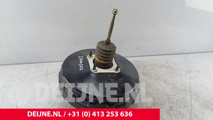Usagé Servo frein Volkswagen Transporter T5 2.0 BiFuel Prix € 60,50 Prix TTC proposé par van Deijne Onderdelen Uden B.V.