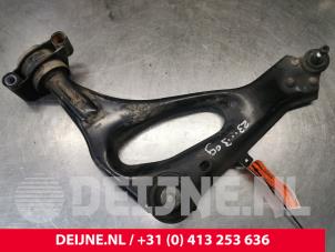 Used Front lower wishbone, left Mercedes Vito (447.6) 1.6 109 CDI 16V Price € 84,70 Inclusive VAT offered by van Deijne Onderdelen Uden B.V.