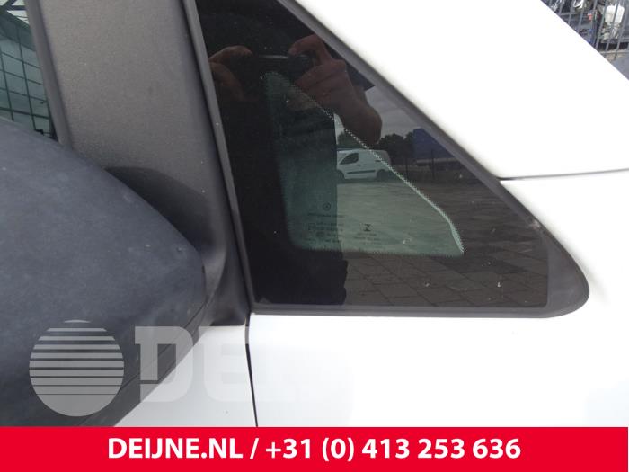 Dreieckfenster rechts vorne van een Mercedes-Benz Vito (447.6) 1.6 109 CDI 16V 2018