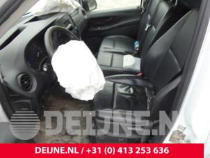 Usados Asiento izquierda Mercedes Vito (447.6) 1.6 109 CDI 16V Precio € 302,50 IVA incluido ofrecido por van Deijne Onderdelen Uden B.V.