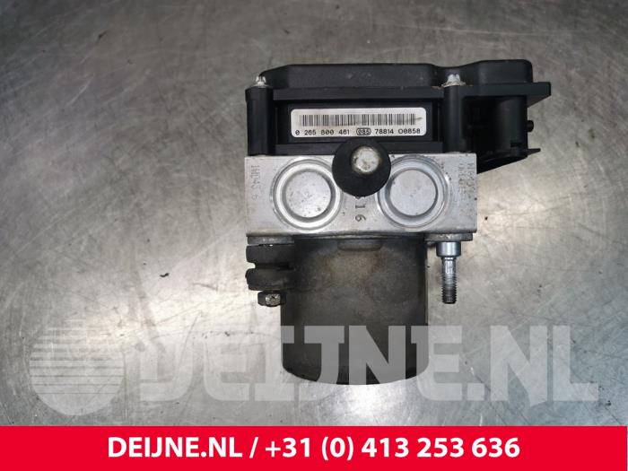 Begagnade ABS-pump Fiat Ducato (250) 2.3 D 120 Multijet Pris € 151,25 Inklusive moms erbjuds av van Deijne Onderdelen Uden B.V.