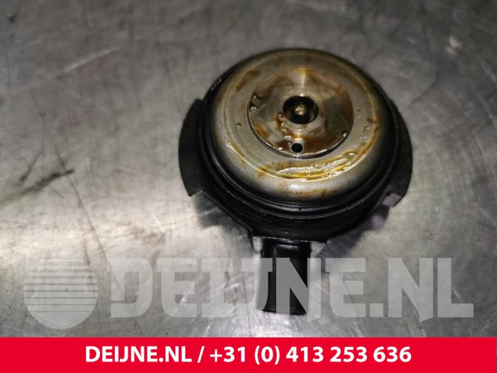 Gebrauchte Nockenwelle Sensor BMW 3 serie Gran Turismo (F34) 320i 2.0 16V Preis € 20,00 Margenregelung angeboten von van Deijne Onderdelen Uden B.V.