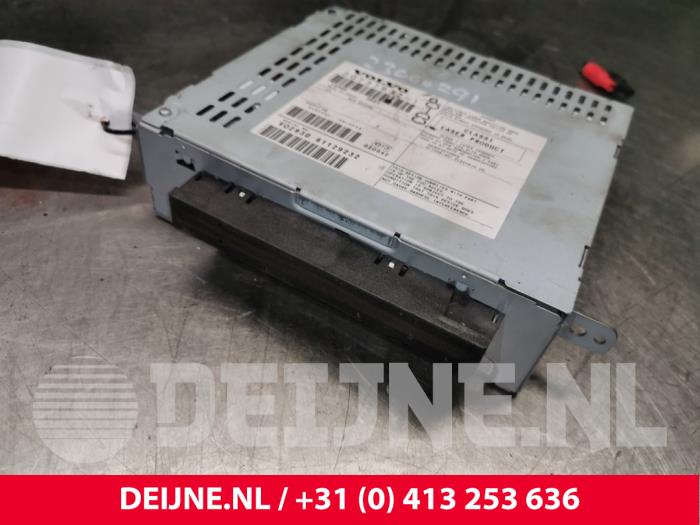 Begagnade CD-spelare Volvo XC90 I 4.4 V8 32V Pris € 75,00 Marginaltabell erbjuds av van Deijne Onderdelen Uden B.V.