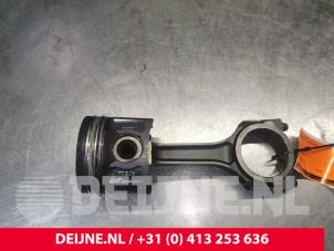 Used Piston Peugeot Boxer (U9) 2.2 HDi 130 Euro 5 Price € 121,00 Inclusive VAT offered by van Deijne Onderdelen Uden B.V.