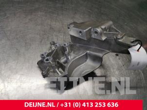 Używane Wspornik silnika Volvo V40 (MV) 1.6 T3 GTDi 16V Cena € 25,00 Procedura marży oferowane przez van Deijne Onderdelen Uden B.V.