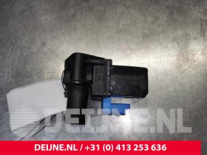 Used Electric heater valve Volvo V40 (MV) 1.6 T3 GTDi 16V Price € 60,00 Margin scheme offered by van Deijne Onderdelen Uden B.V.