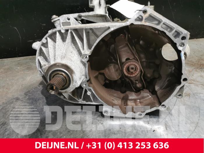 Gebrauchte Getriebe Volkswagen Transporter T5 2.0 BiFuel Preis € 1.028,50 Mit Mehrwertsteuer angeboten von van Deijne Onderdelen Uden B.V.