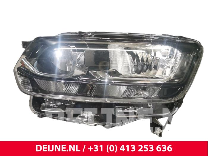 Nowe Reflektor lewy Toyota Pro-Ace City Cena € 250,47 Z VAT oferowane przez van Deijne Onderdelen Uden B.V.