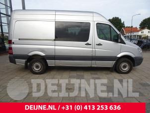 Used Door 2-door, right Mercedes Sprinter 3t (906.71) 218 CDI 24V Price € 242,00 Inclusive VAT offered by van Deijne Onderdelen Uden B.V.