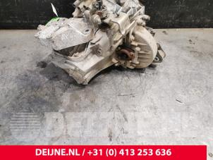 Gebrauchte Getriebe Citroen Jumper (U9) 2.2 HDi 130 Euro 5 Preis € 1.149,50 Mit Mehrwertsteuer angeboten von van Deijne Onderdelen Uden B.V.
