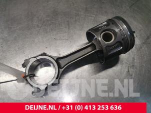 Used Piston Citroen Jumper (U9) 2.2 HDi 150 Euro 5 Price € 72,60 Inclusive VAT offered by van Deijne Onderdelen Uden B.V.