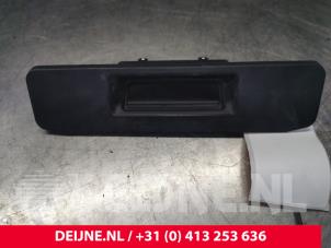Used Tailgate handle Mercedes Vito (447.6) 1.6 109 CDI 16V Price € 30,25 Inclusive VAT offered by van Deijne Onderdelen Uden B.V.