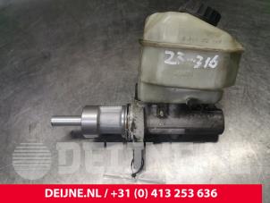 Używane Glówny cylinder hamulcowy Mercedes Sprinter 3t (906.71) 218 CDI 24V Cena € 48,40 Z VAT oferowane przez van Deijne Onderdelen Uden B.V.