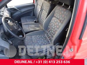 Usados Asiento izquierda Mercedes Vito (639.6) 2.2 109 CDI 16V Precio € 242,00 IVA incluido ofrecido por van Deijne Onderdelen Uden B.V.