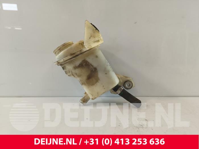 Begagnade Styrservotank Opel Combo 1.3 CDTI 16V ecoFlex Pris € 24,20 Inklusive moms erbjuds av van Deijne Onderdelen Uden B.V.