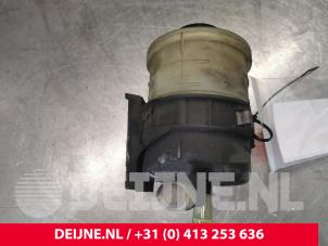 Used Power steering fluid reservoir Renault Trafic New (FL) 2.0 dCi 16V 90 Price € 18,15 Inclusive VAT offered by van Deijne Onderdelen Uden B.V.