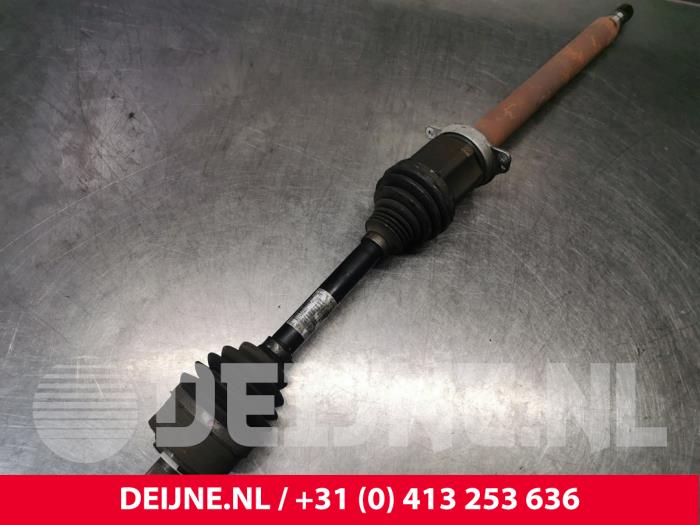 Front drive shaft, right from a Volvo XC90 II 2.0 T8 16V Twin Engine AWD 2016