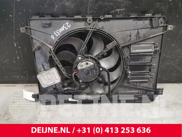 Ventilateur d'un Volvo V60 I (FW/GW) 2.0 T6 16V 2015