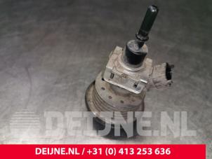 Used Adblue Injector Opel Vivaro 1.6 CDTi BiTurbo Price € 181,50 Inclusive VAT offered by van Deijne Onderdelen Uden B.V.