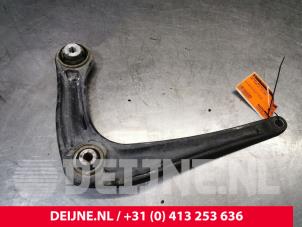 Used Front lower wishbone, right Opel Vivaro 1.5 CDTI 102 Price € 90,75 Inclusive VAT offered by van Deijne Onderdelen Uden B.V.