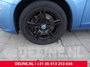 Used Set of wheels Volvo V60 I (FW/GW) 2.4 D6 20V Plug-in Hybrid AWD Price on request offered by van Deijne Onderdelen Uden B.V.