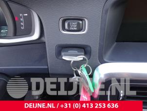 Gebrauchte Zündschloss + Schlüssel Volvo V60 I (FW/GW) 2.4 D6 20V Plug-in Hybrid AWD Preis auf Anfrage angeboten von van Deijne Onderdelen Uden B.V.