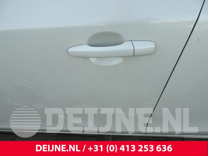 Uchwyt drzwi lewych przednich wersja 4-drzwiowa z Volvo V60 I (FW/GW) 1.6 DRIVe 2013