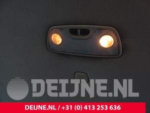 Usados Iluminación interior detrás Volvo XC70 (SZ) XC70 2.4 T 20V Precio de solicitud ofrecido por van Deijne Onderdelen Uden B.V.