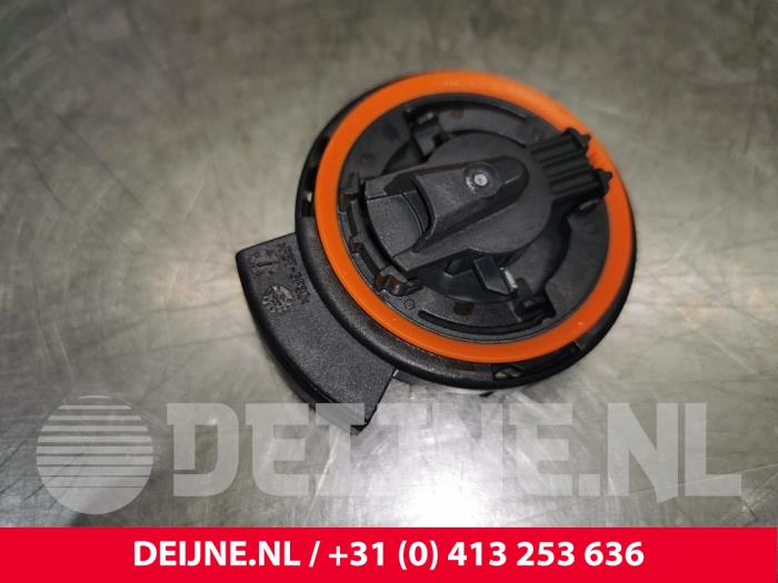 Gebrauchte Airbag Sensor Tesla Model 3 Long Range AWD 75 kWh Preis € 36,30 Mit Mehrwertsteuer angeboten von van Deijne Onderdelen Uden B.V.