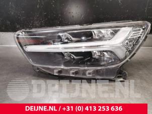 Used Headlight, left Volvo XC40 (XZ) 2.0 T4 Geartronic 16V Price € 650,00 Margin scheme offered by van Deijne Onderdelen Uden B.V.