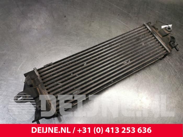 Intercooler from a Renault Trafic New (FL) 2.0 dCi 16V 115 2013