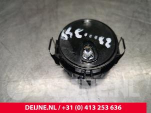 Gebrauchte Regensensor Mercedes Vito (639.6) 3.0 122 CDI V6 24V Preis € 36,30 Mit Mehrwertsteuer angeboten von van Deijne Onderdelen Uden B.V.