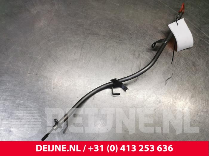 Gebrauchte Ölmessstab Mercedes C (W205) C-220 2.2 CDI BlueTEC, C-220 d 16V Preis € 15,00 Margenregelung angeboten von van Deijne Onderdelen Uden B.V.