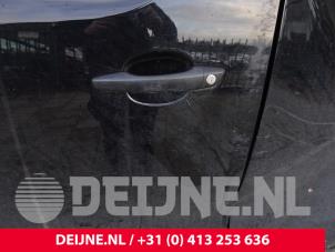 Used Minibus/van rear door handle Opel Vivaro 2.0 CDTI 150 Price on request offered by van Deijne Onderdelen Uden B.V.