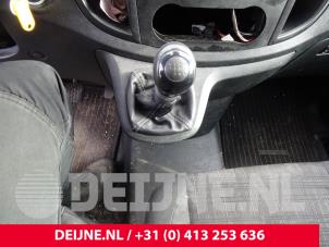 Used Gear stick Mercedes Vito (447.6) 1.6 111 CDI 16V Price € 108,90 Inclusive VAT offered by van Deijne Onderdelen Uden B.V.