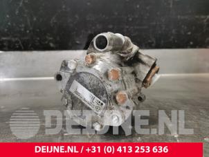 Used Power steering pump Opel Movano (4A1; 4A2; 4B2; 4B3; 4C2; 4C3) 2.5 CDTI Price on request offered by van Deijne Onderdelen Uden B.V.