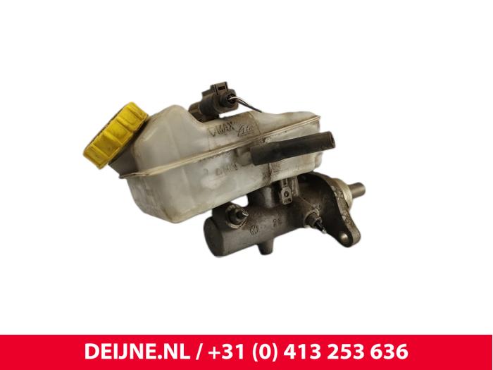Used Master cylinder Volkswagen Transporter/Caravelle T5 1.9 TDi Price € 30,25 Inclusive VAT offered by van Deijne Onderdelen Uden B.V.