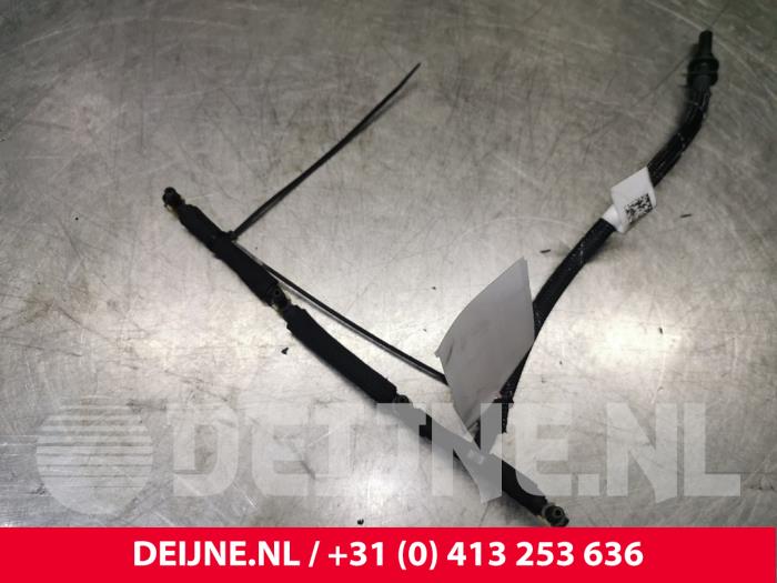 Używane Przewód paliwowy Peugeot Expert (V1/VA/VB/VE/VF/VT/VY) 1.5 BlueHDi 100 Cena € 24,20 Z VAT oferowane przez van Deijne Onderdelen Uden B.V.