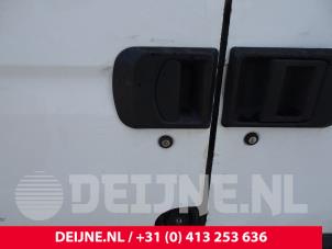 Used Door handle 2-door, left Iveco New Daily IV 40C12V, 40C12V/P Price on request offered by van Deijne Onderdelen Uden B.V.