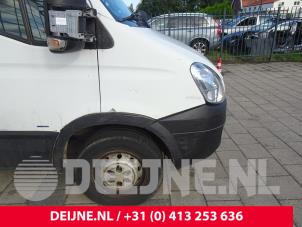 Used Front wing, right Iveco New Daily IV 40C12V, 40C12V/P Price on request offered by van Deijne Onderdelen Uden B.V.