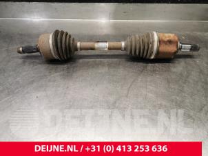 Used Front drive shaft, left Mercedes Vito (447.6) 1.6 111 CDI 16V Price on request offered by van Deijne Onderdelen Uden B.V.