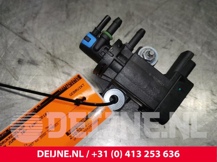 Régulateur pression turbo d'un Citroën Jumpy 2.0 Blue HDI 120 2018