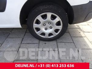 Used Set of wheels Peugeot Partner Tepee (7A/B/C/D/E/F/G/J/P/S) 1.6 HDiF 90 16V Phase 1 Price on request offered by van Deijne Onderdelen Uden B.V.