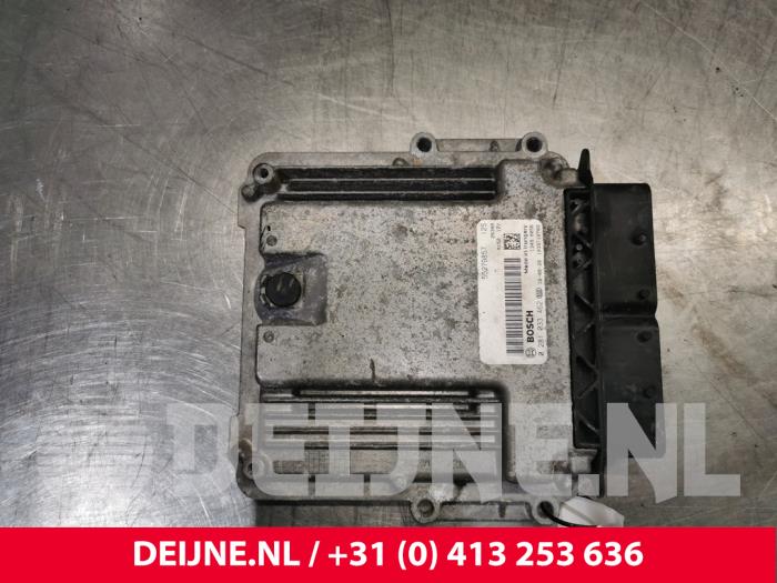 Used Engine management computer Opel Combo 1.6 CDTI 16V Price € 211,75 Inclusive VAT offered by van Deijne Onderdelen Uden B.V.