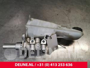 Usagé Cylindre de frein principal Opel Vivaro 1.5 CDTI 102 Prix € 90,75 Prix TTC proposé par van Deijne Onderdelen Uden B.V.