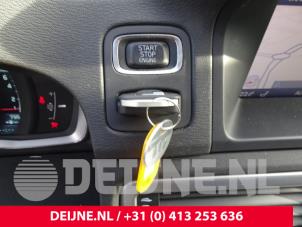 Gebrauchte Zündschloss + Schlüssel Volvo V70 (BW) 1.6 T4 16V Preis auf Anfrage angeboten von van Deijne Onderdelen Uden B.V.