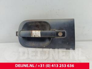 Gebrauchte Türgriff 2-türig rechts Hyundai H-300 2.5 CRDi Preis € 36,30 Mit Mehrwertsteuer angeboten von van Deijne Onderdelen Uden B.V.